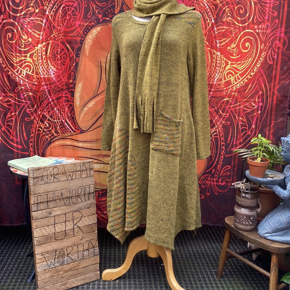82-UR Strong❤️~ Boho Bold Pocket Tunic With Scarf